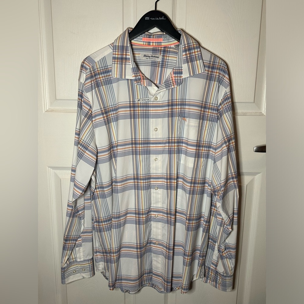 Tommy Bahama Button Down